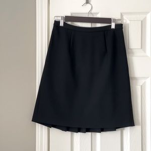 🌷DIANE VON FURSTENBERG Black skirt Size 4